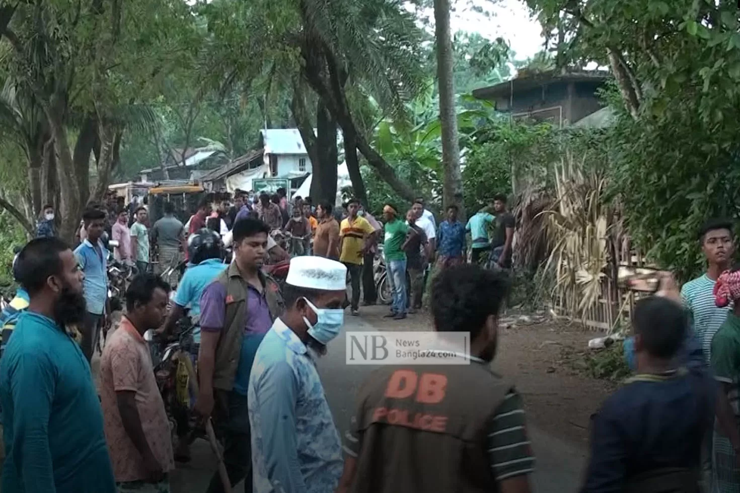 আলীগ-ও-স্বতন্ত্র-প্রার্থীর-সমর্থকদের-সংঘর্ষ-গ্রেপ্তার-৮