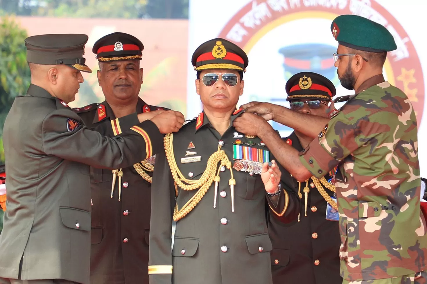 ‘কর্নেল অফ দ্য রেজিমেন্ট’ হিসেবে অভিষেক সেনাপ্রধানের