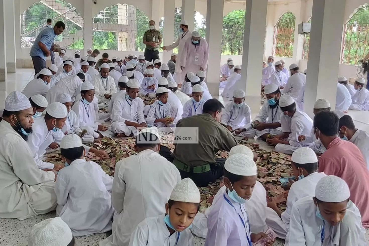 পাগলা মসজিদে ১২ বস্তায় ৩ কোটি টাকা