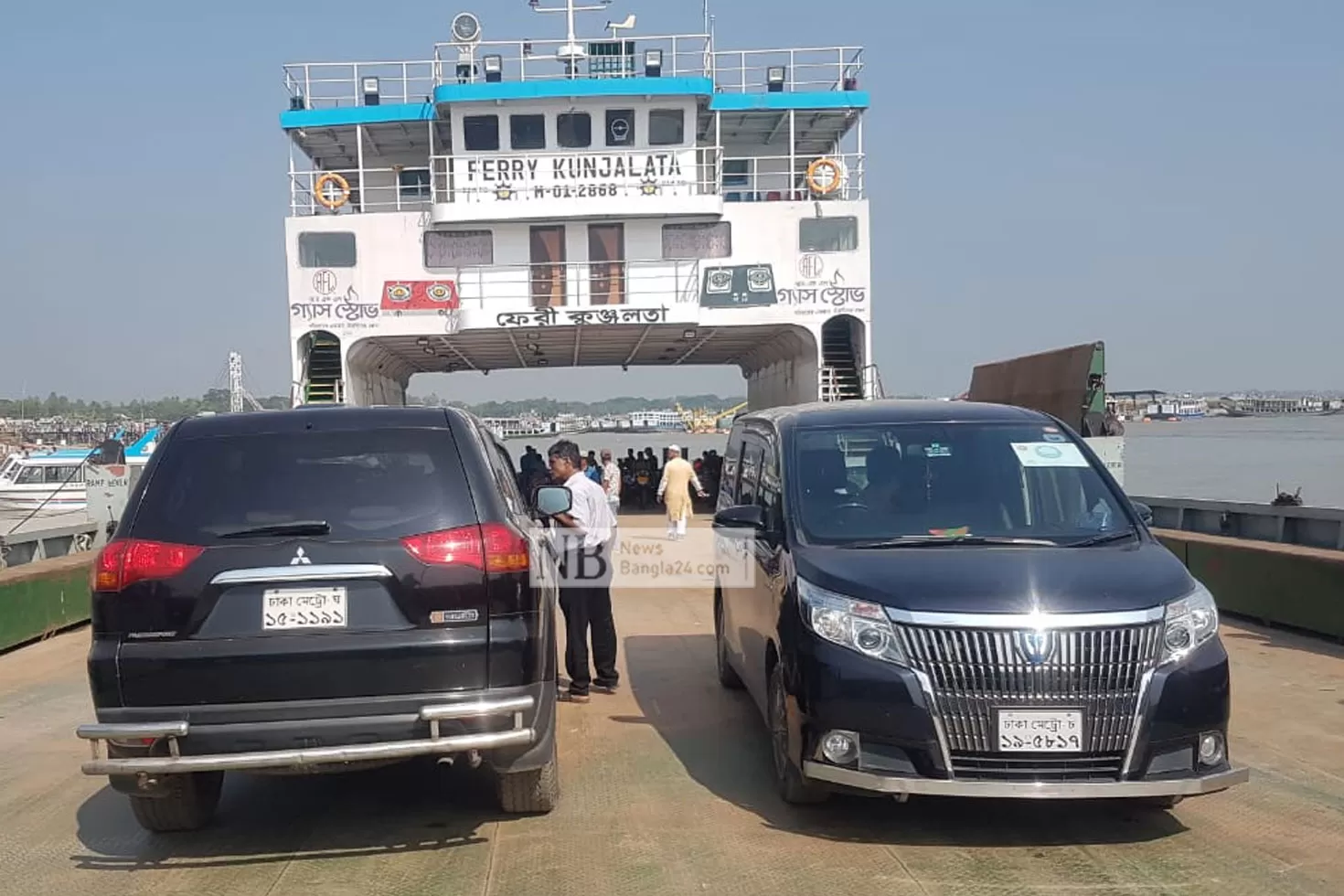 ২৮-দিন-পর-শিমুলিয়া-বাংলাবাজার-রুটে-ফেরি-চালু