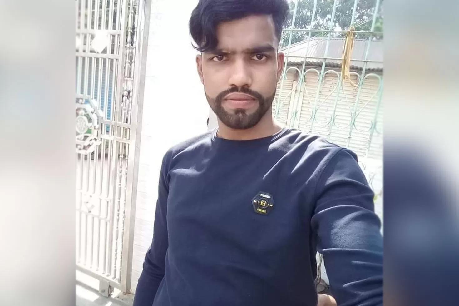 যুবকের-হাতকড়া-পরা-মৃতদেহ-পুলিশি-নির্যাতনের-অভিযোগ