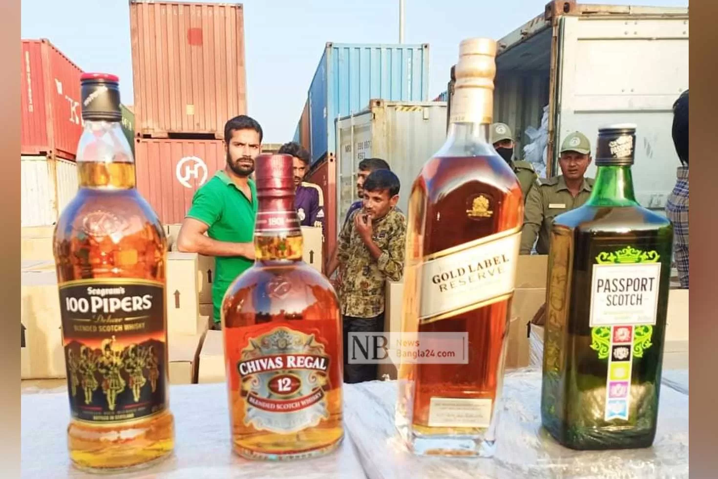 চুনাপাথরের কনটেইনারে সাড়ে ৯ হাজার বোতল মদ