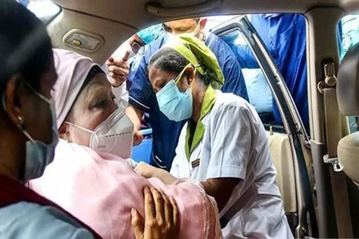 খালেদার জন্য বিদেশ থেকে ডাক্তার আনতে বাধা নেই: আইনমন্ত্রী