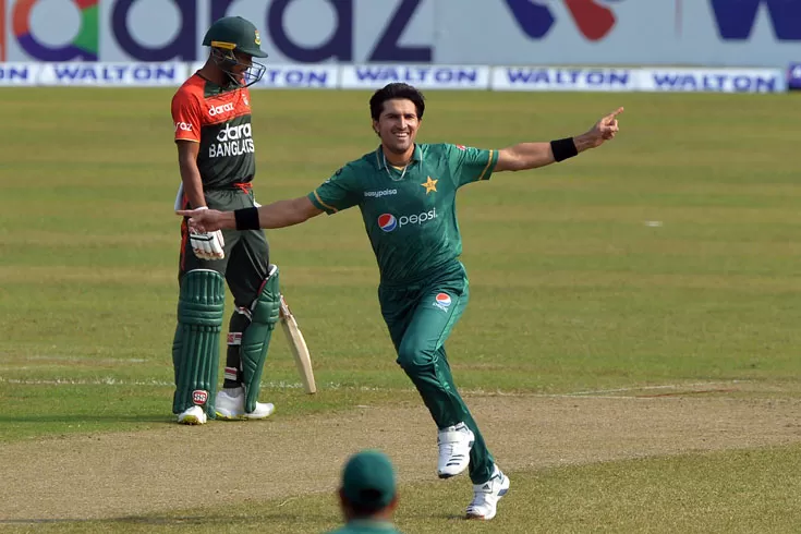 বাজে শটের মিছিলে আবারও ছোট সংগ্রহ বাংলাদেশের