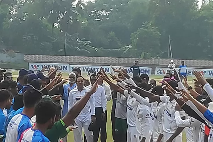 ক্রিকেটকে বিদায় জানালেন তুষার ইমরান