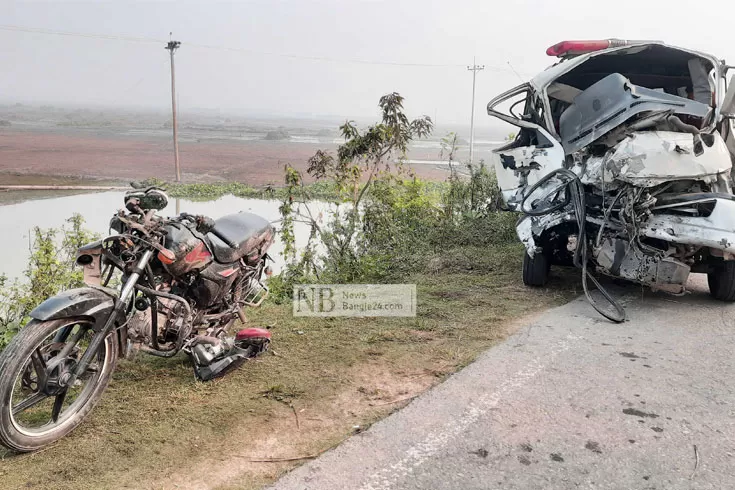 মোটরসাইকেলে-অ্যাম্বুলেন্সের-ধাক্কা-নিহত-যুবক