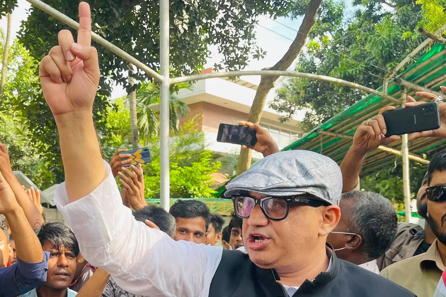 শিক্ষার্থীদের-হাফ-ভাড়ার-বাস্তবায়ন-চান-তথ্য-প্রতিমন্ত্রী