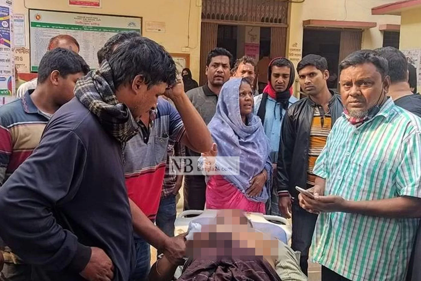বাসের ধাক্কায় সবজি ব্যবসায়ী নিহত
