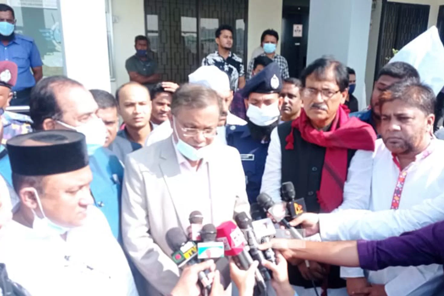 খালেদা জিয়ার অসুস্থতা বিদেশে যাওয়ার অজুহাত: তথ্যমন্ত্রী