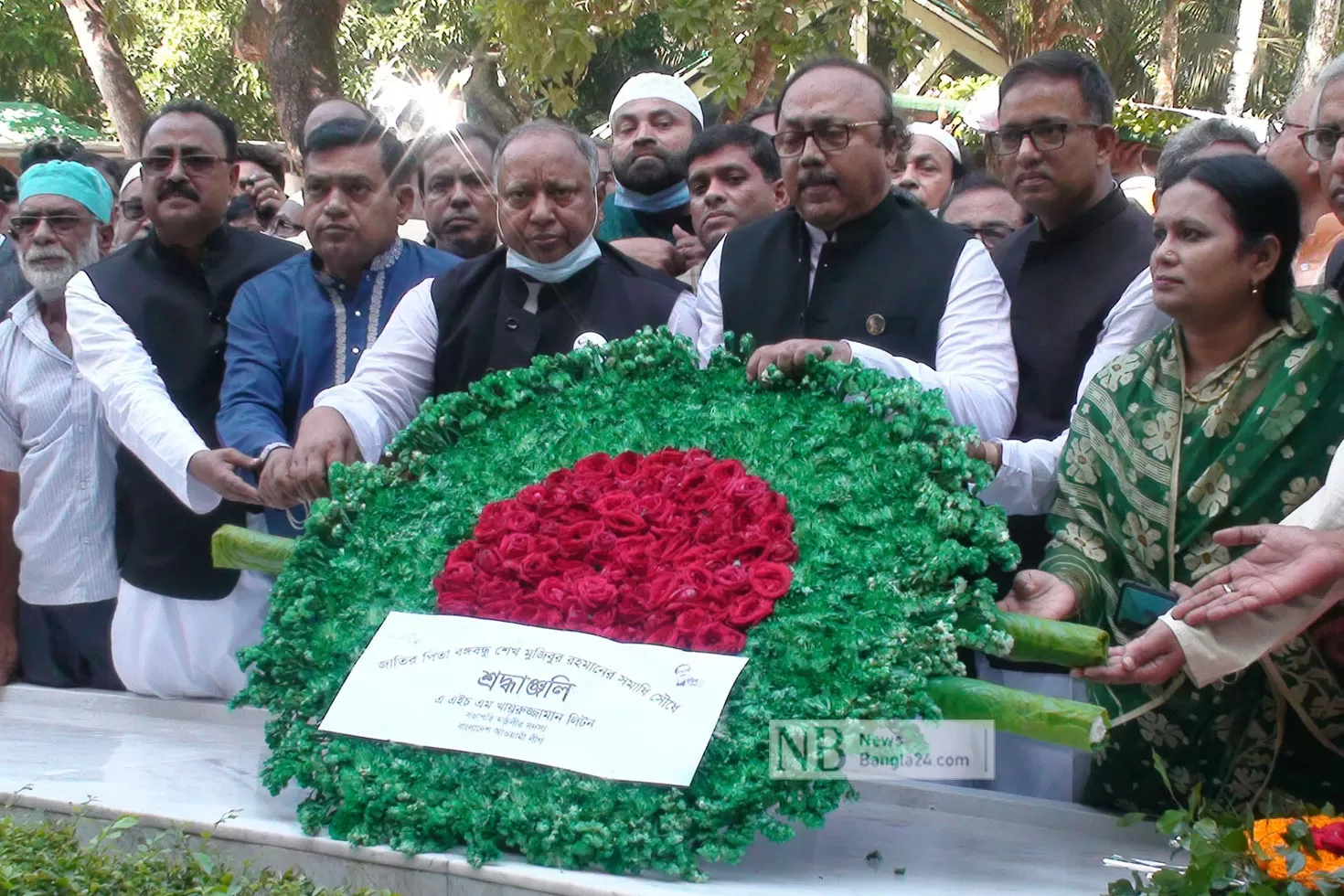 খালেদাকে লন্ডনে নিয়ে অপরাজনীতির 
প্ল্যাটফর্ম খোলা হবে: মেয়র লিটন