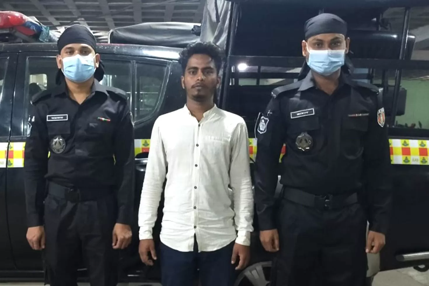 অনাবিল পরিবহনের সুপারভাইজার গ্রেপ্তার