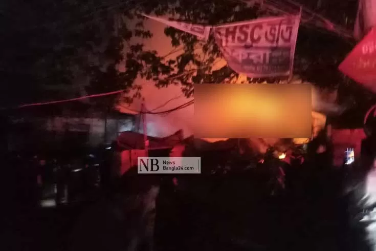 পুনম সিনেমা হলের পাশে আগুন নিয়ন্ত্রণে