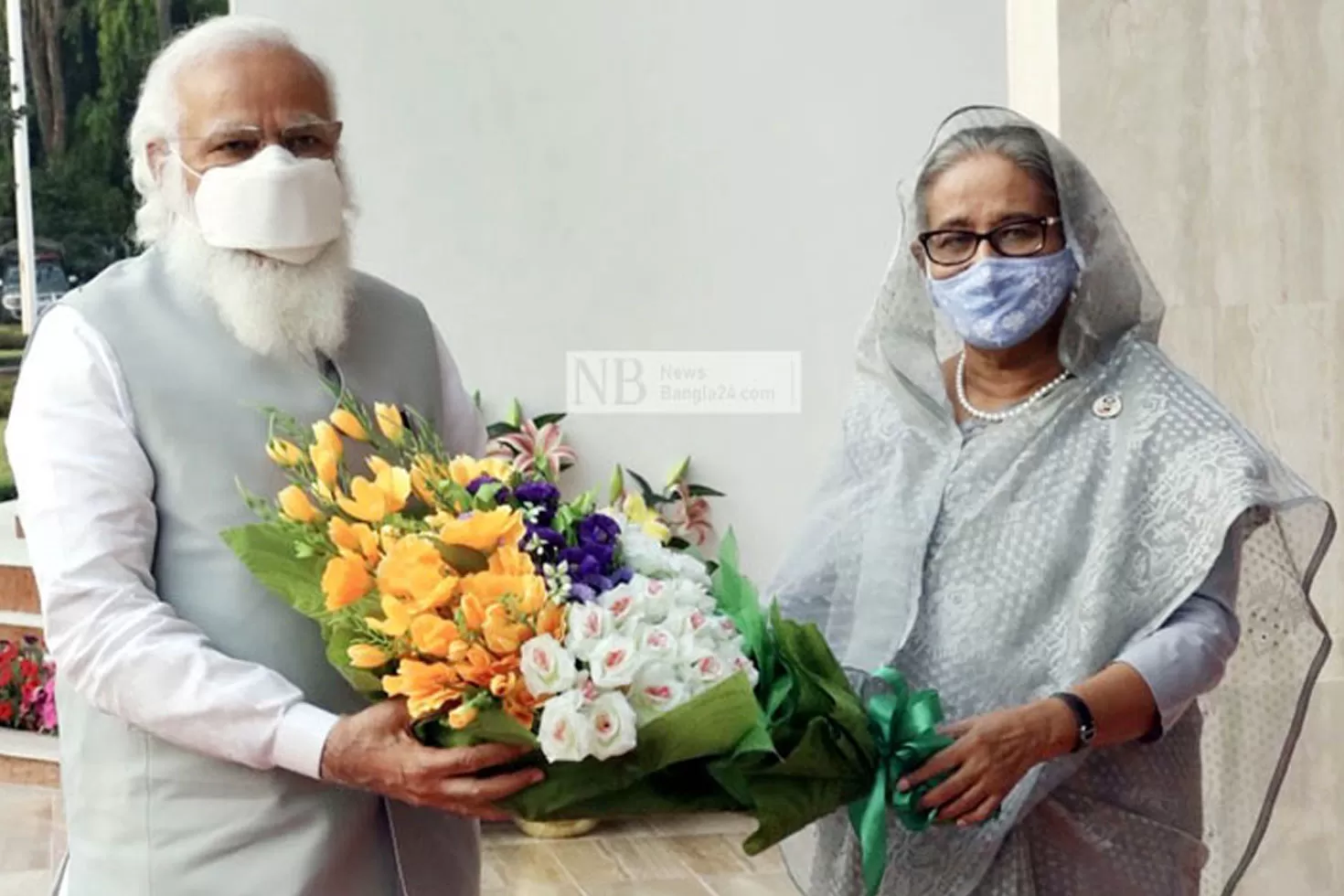 শেখ হাসিনার সঙ্গে কাজ অব্যাহত রাখতে ‌‘‌উন্মুখ’ মোদি