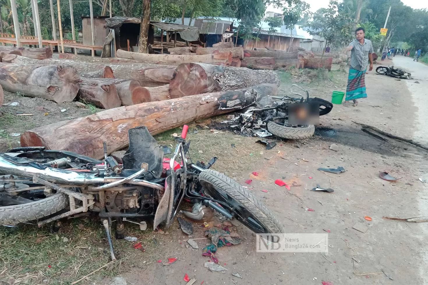 ২ চেয়ারম্যান প্রার্থীর সমর্থকদের সংঘর্ষ, ভাঙচুর