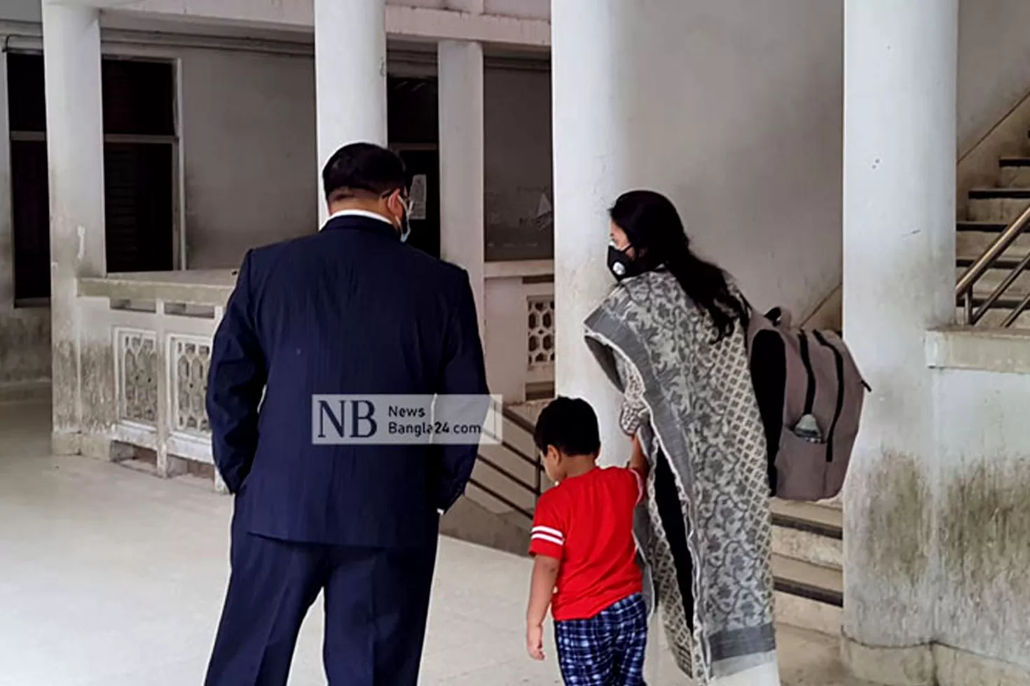 শিশু ফেরত পেতে হাইকোর্টে ভারতীয় মা