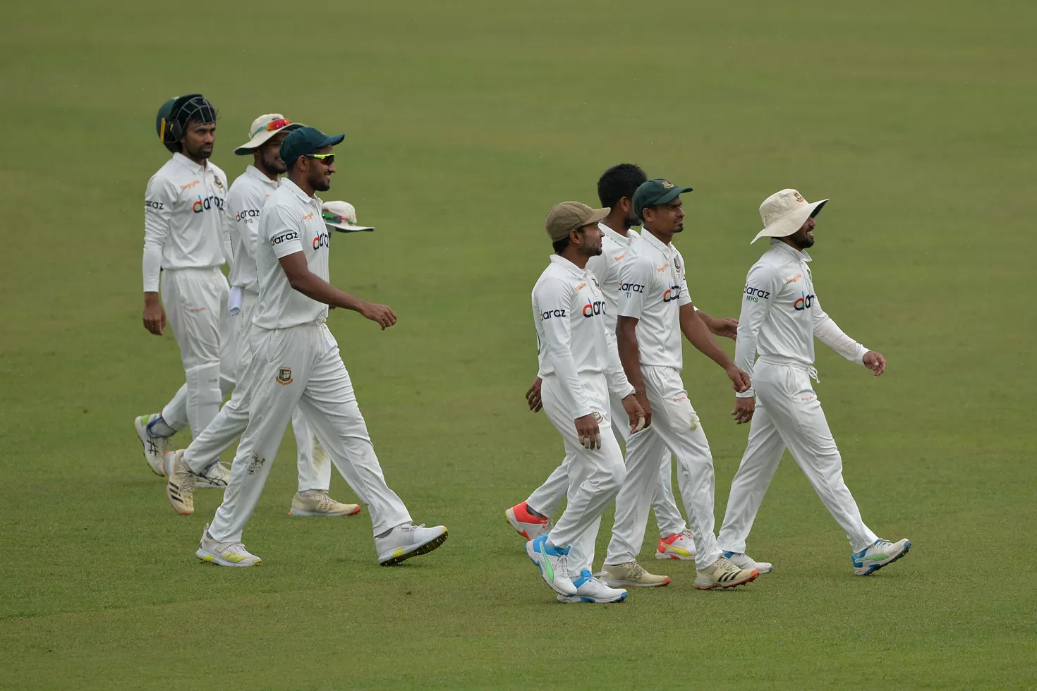 রাতে নিউজিল্যান্ড যাচ্ছেন মুমিনুলরা