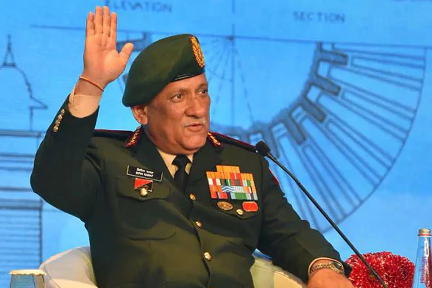 ভারতের প্রতিরক্ষাপ্রধান সস্ত্রীক নিহত 