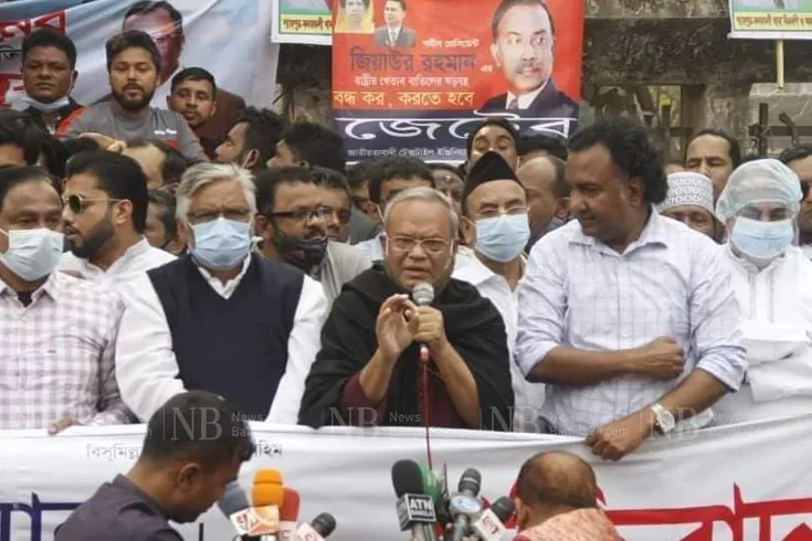 খালেদা-কখনও-আওয়ামী-লীগের-ওপর-নিষ্ঠুরতা-করেননি