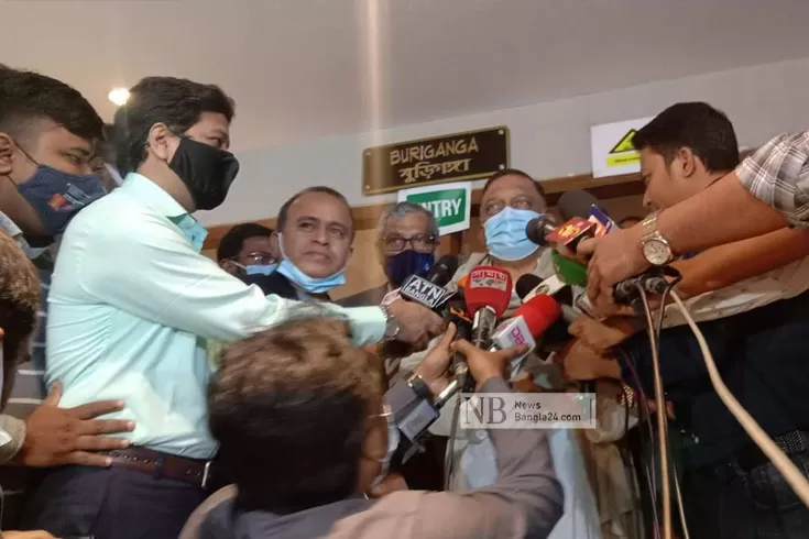 আমরা আইন ভঙ্গকারী জাতিতে পরিণত হয়েছি: স্বরাষ্ট্রমন্ত্রী