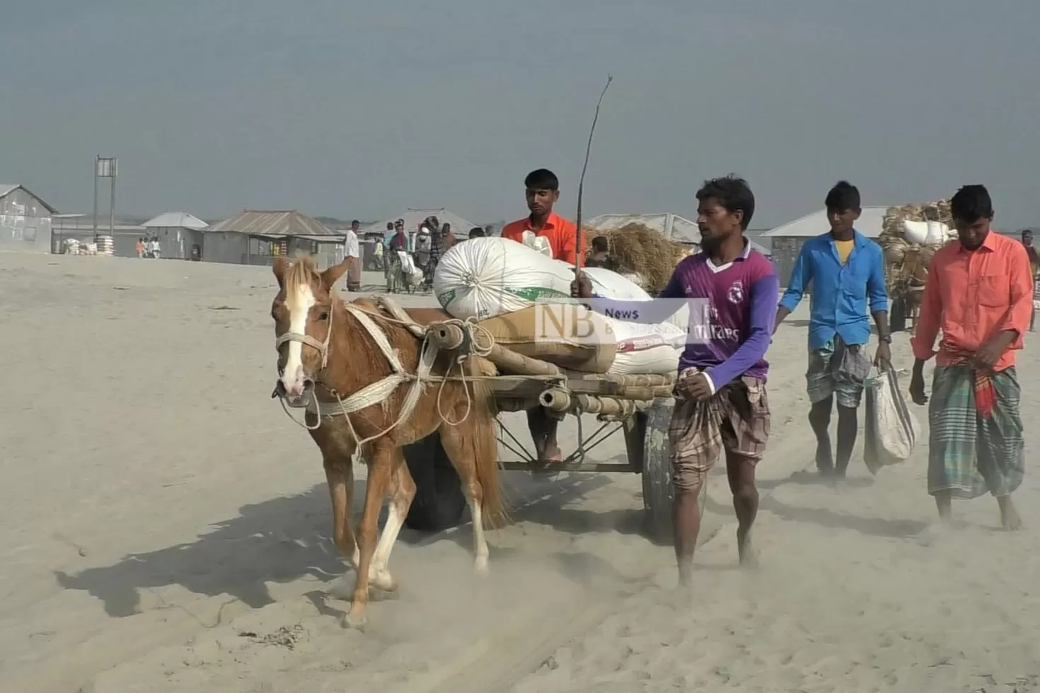 ‘এবার আগন মাস পার হয়া গেইল কিন্তু জার পড়িল না’