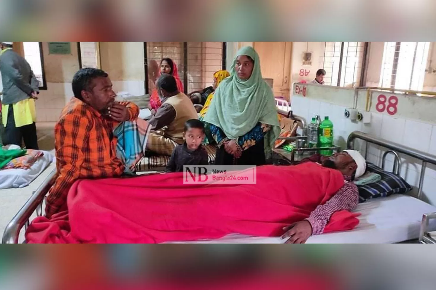 কসাই ‘কোপানো’ প্রভাষকের বিচার দাবি