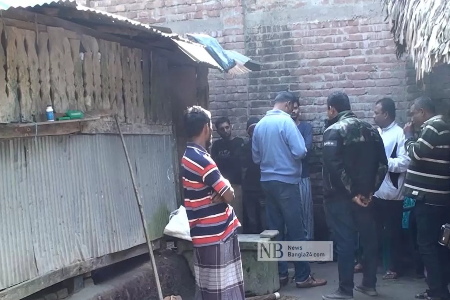 শিশুর-গলায়-ছুরি-ধরে-মাকে-ধর্ষণ