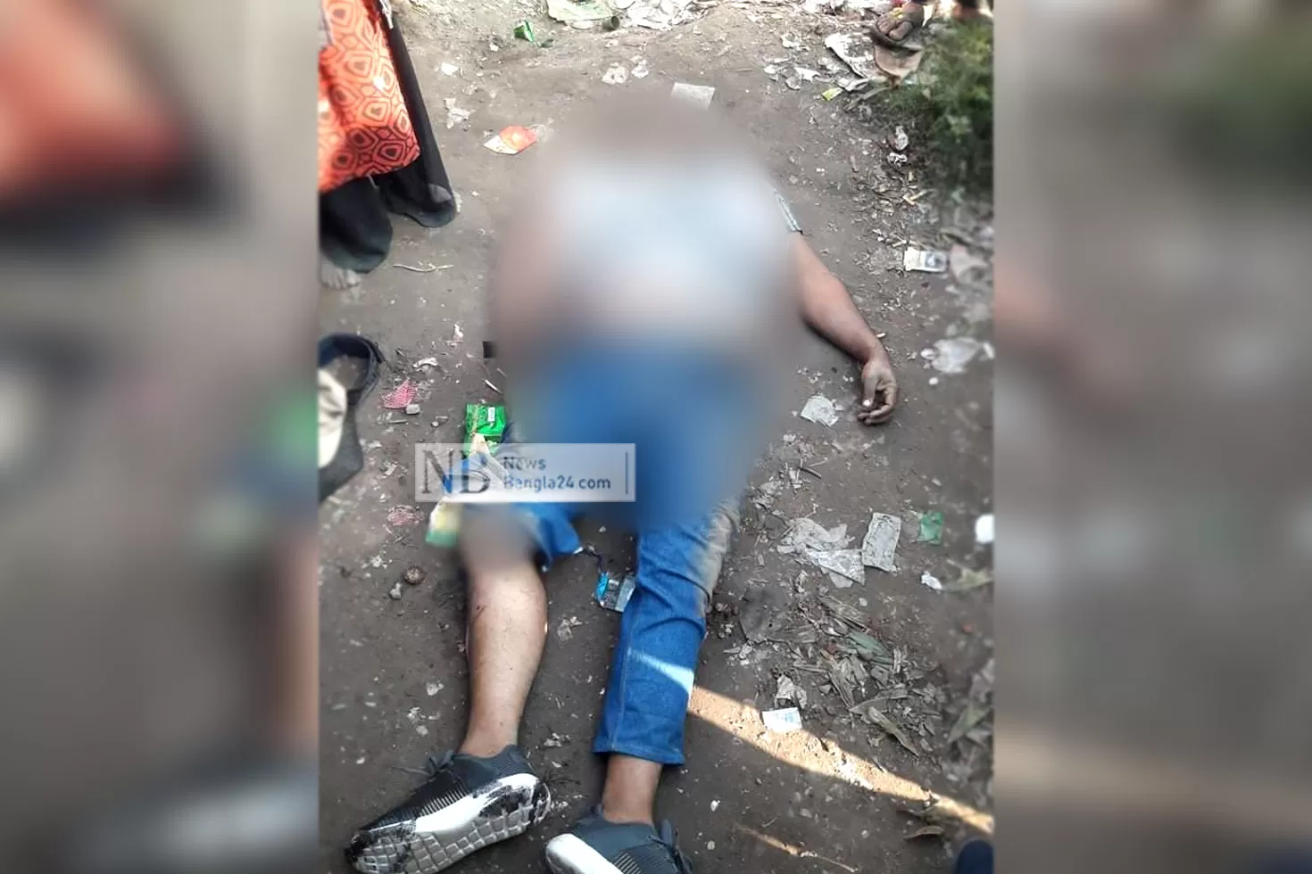 রাস্তা পার হওয়ার সময় বাসচাপায় যুবক নিহত