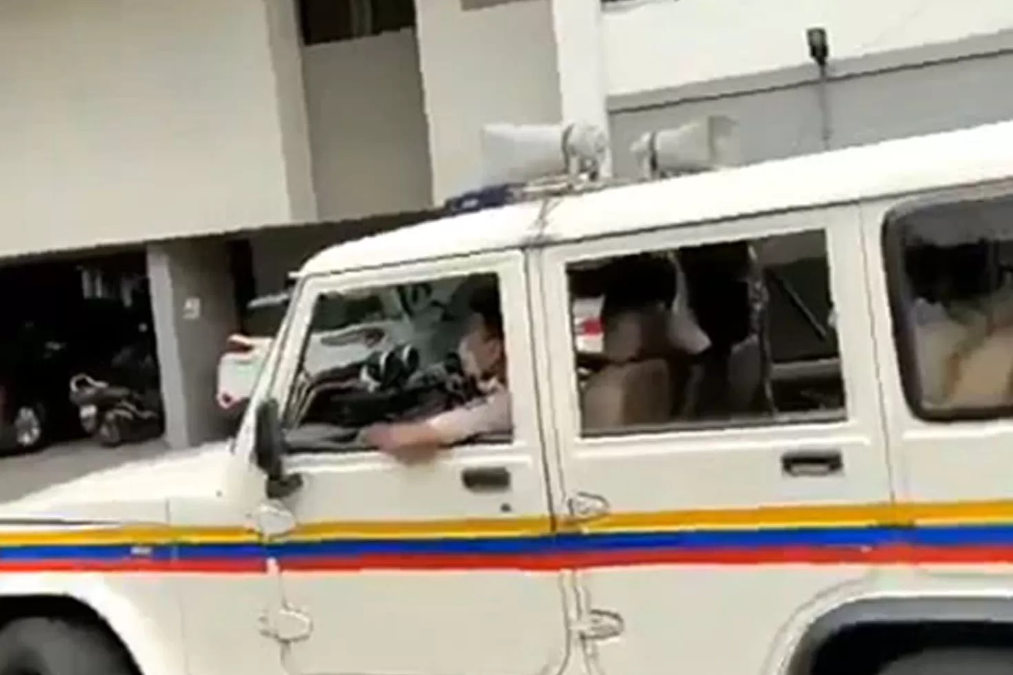 প্রেমিককে বিয়ের জন্য ধর্ষণের গল্প