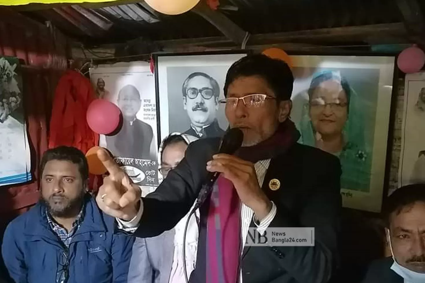 ‘নৌকা জেতাতে প্রতি কেন্দ্রে ২০০ বৈঠা’