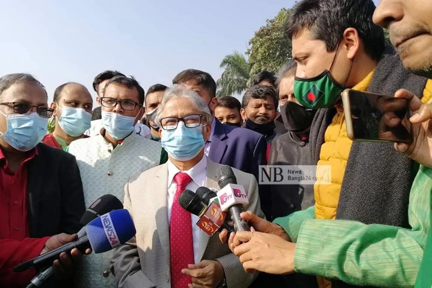 স্মৃতিসৌধে বিশৃঙ্খলায় ঢাবি উপাচার্যের উষ্মা