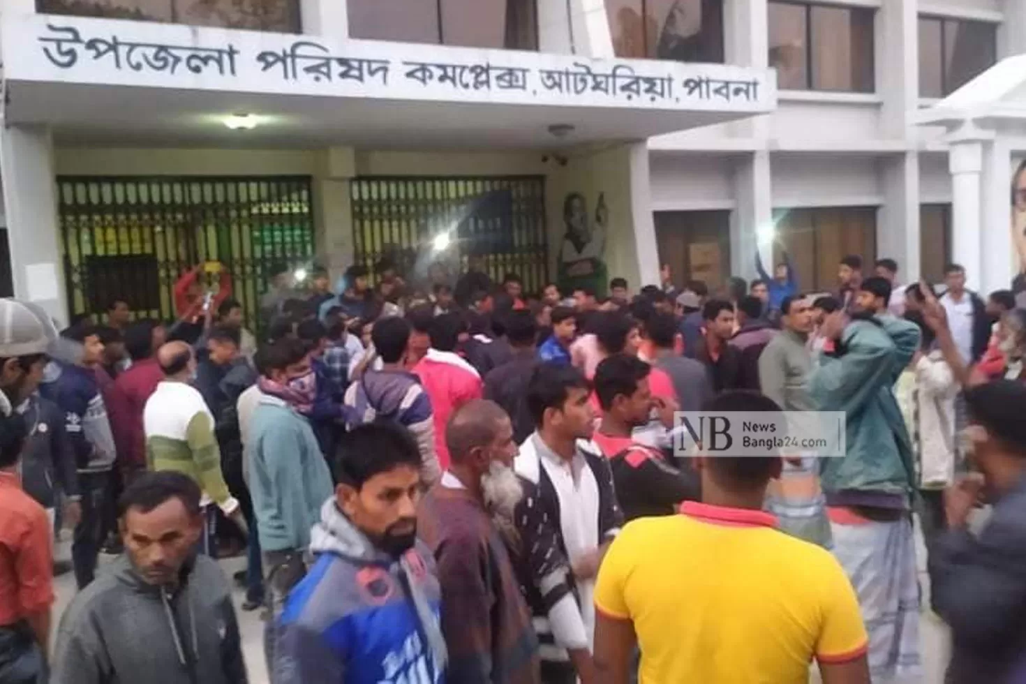 প্রচারে প্রার্থীর সমর্থকের মৃত্যু