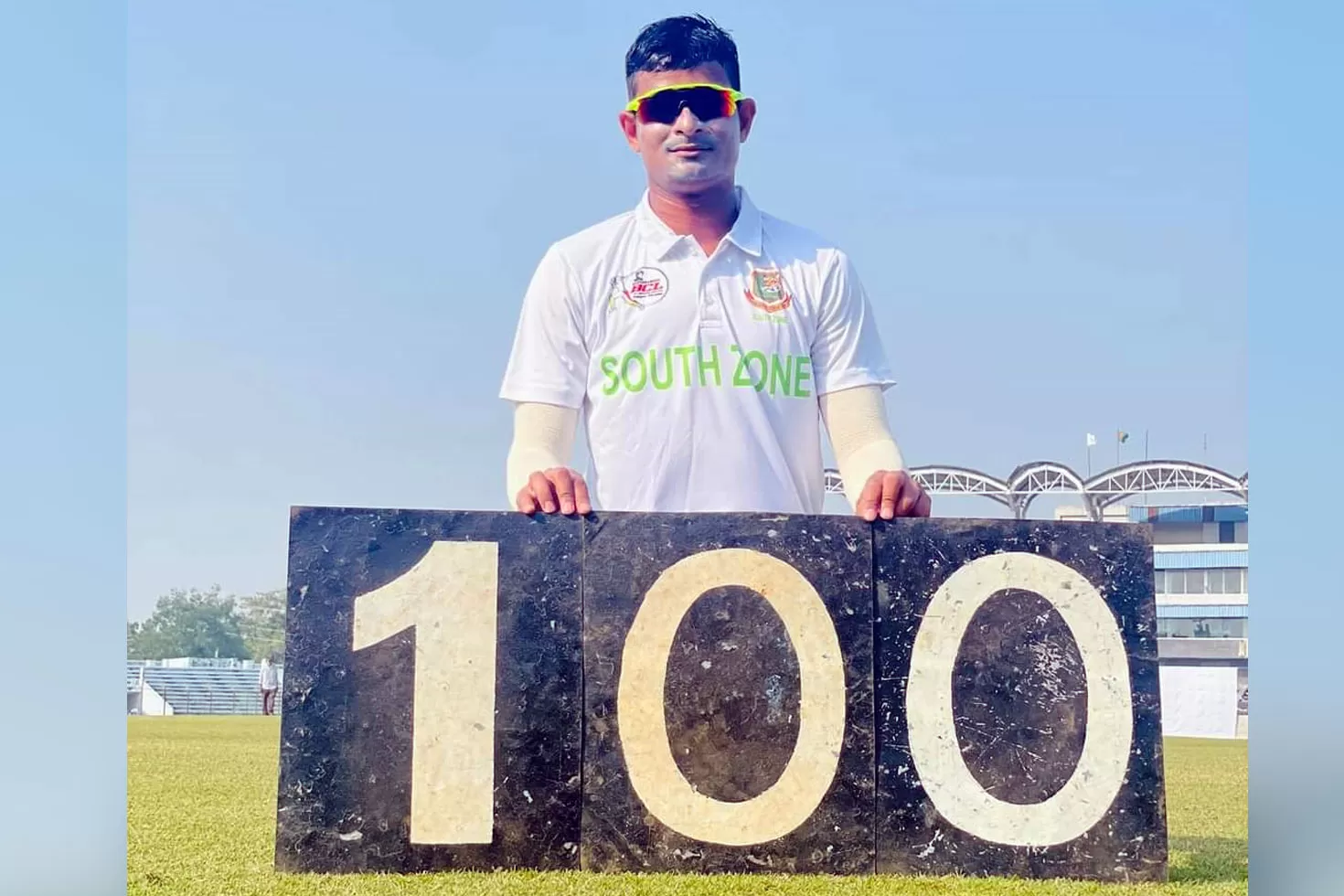 নাসুমের ১০০ ফার্স্ট ক্লাস উইকেট