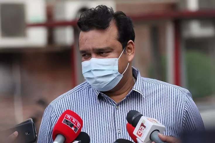 পারিবারিক কারণে দায়িত্ব ছাড়ার সিদ্ধান্ত, বললেন আকরাম