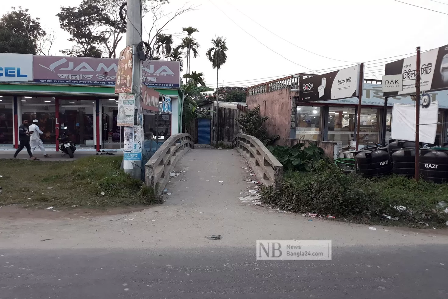 ৭টি সেতু টিকে থাকলেও খালটি গায়েব
