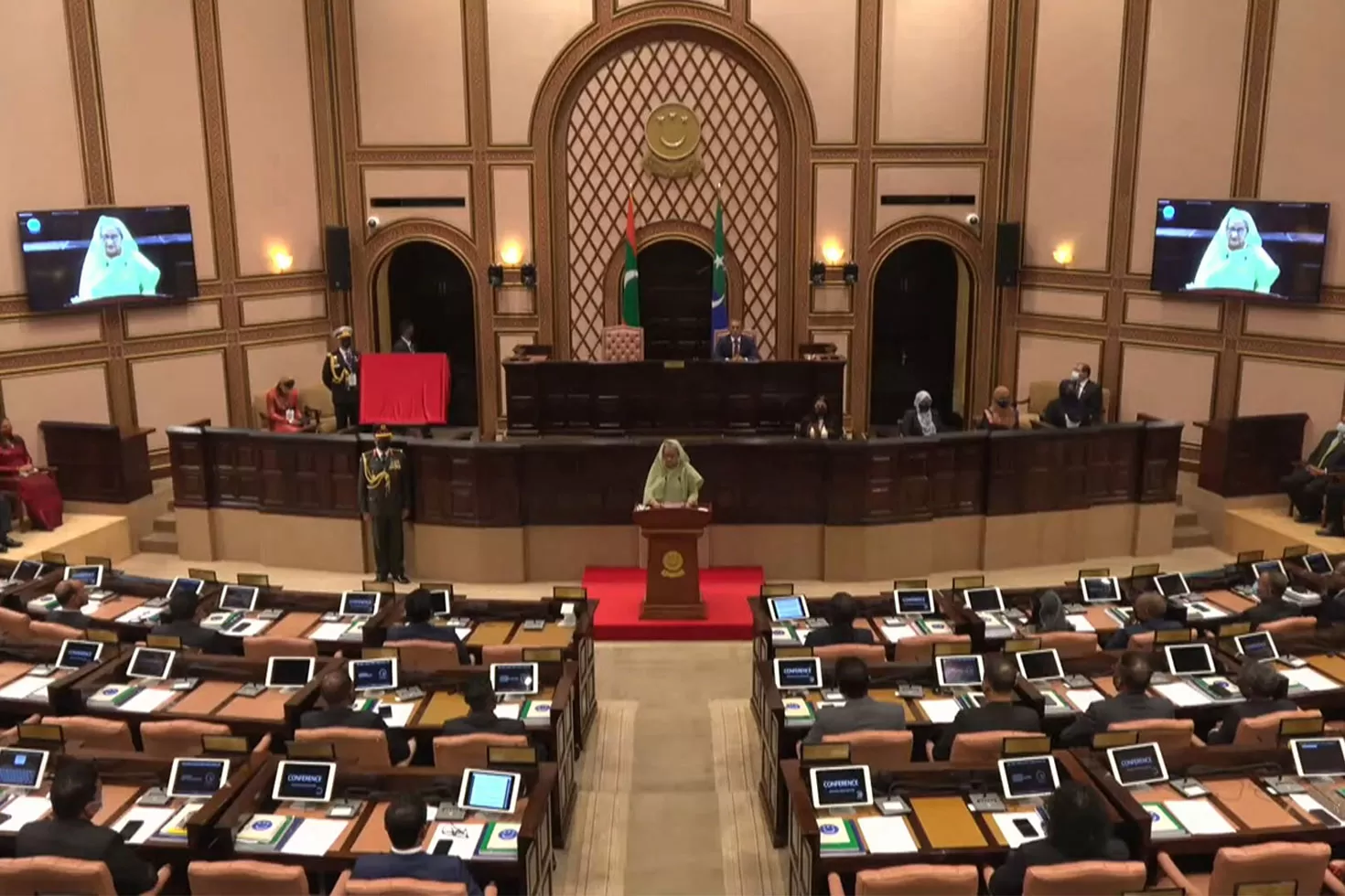 মালদ্বীপকে উন্নয়ন অংশীদার হিসেবে চান শেখ হাসিনা