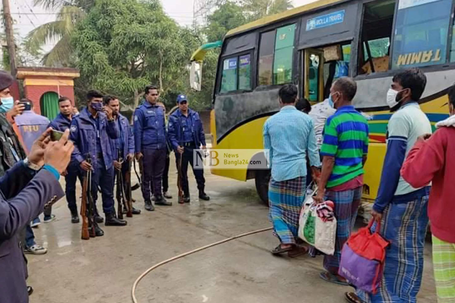 অনুপ্রবেশের দায়ে কারাভোগের পর মুক্ত ১৩ ভারতীয় জেলে