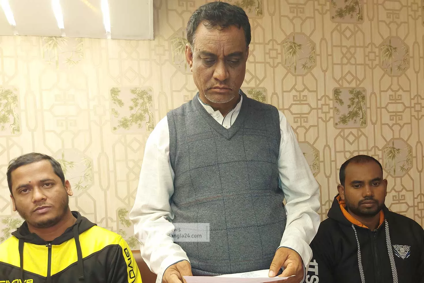 চৌহালীতে প্রার্থীকে মারধরের অভিযোগ