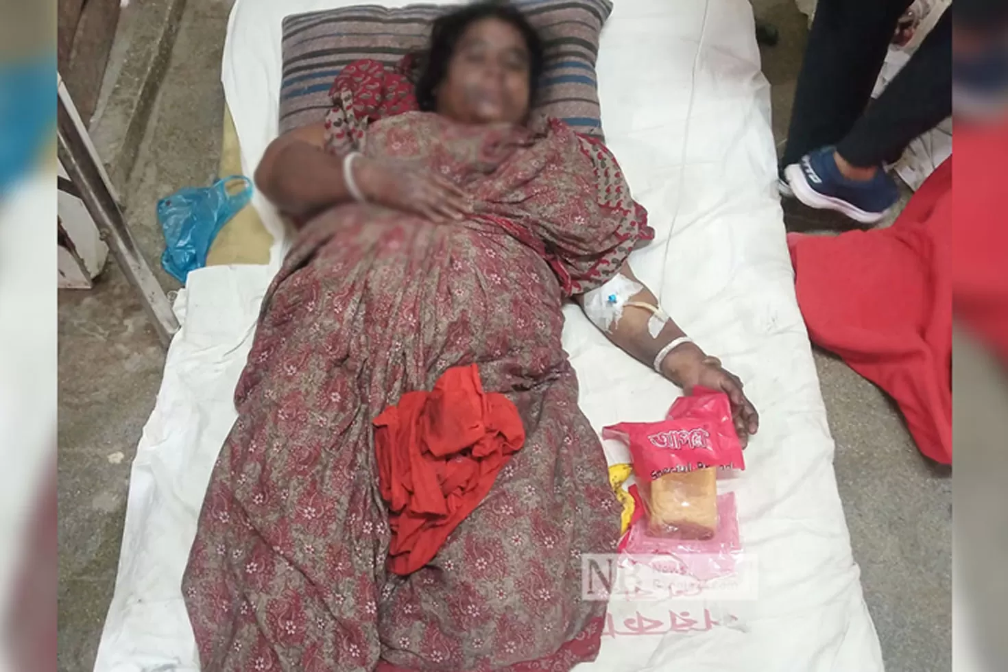 লঞ্চে দগ্ধদের চিকিৎসায় বরিশালের পথে বিশেষজ্ঞ দল