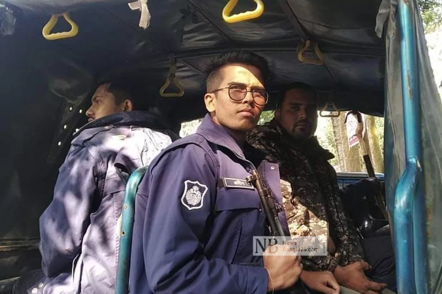 বরখাস্ত প্রিসাইডিং কর্মকর্তা, দুই পোলিং এজেন্টকে কারাদণ্ড 