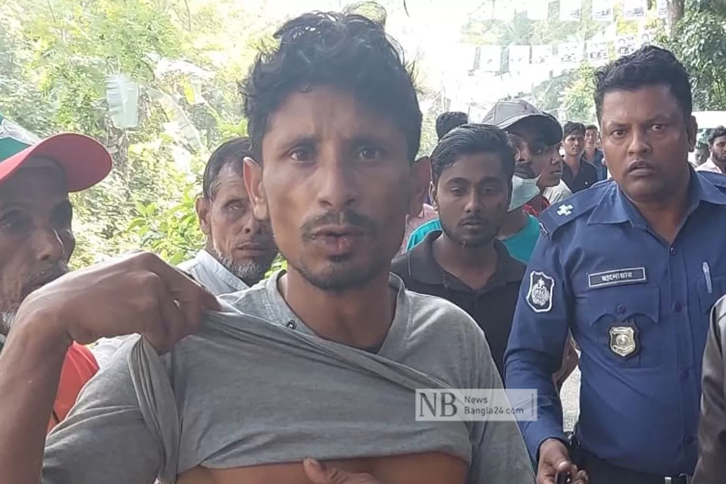 সোনাগাজীতে মা-শিশুসহ ‘গুলিবিদ্ধ ১১’