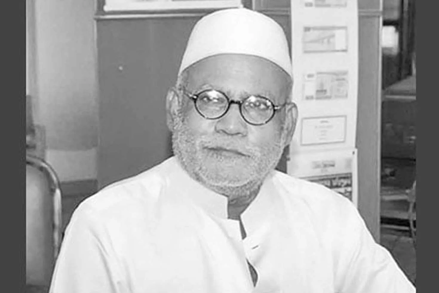 হাজারীর দাফন মুজিব উদ্যানে