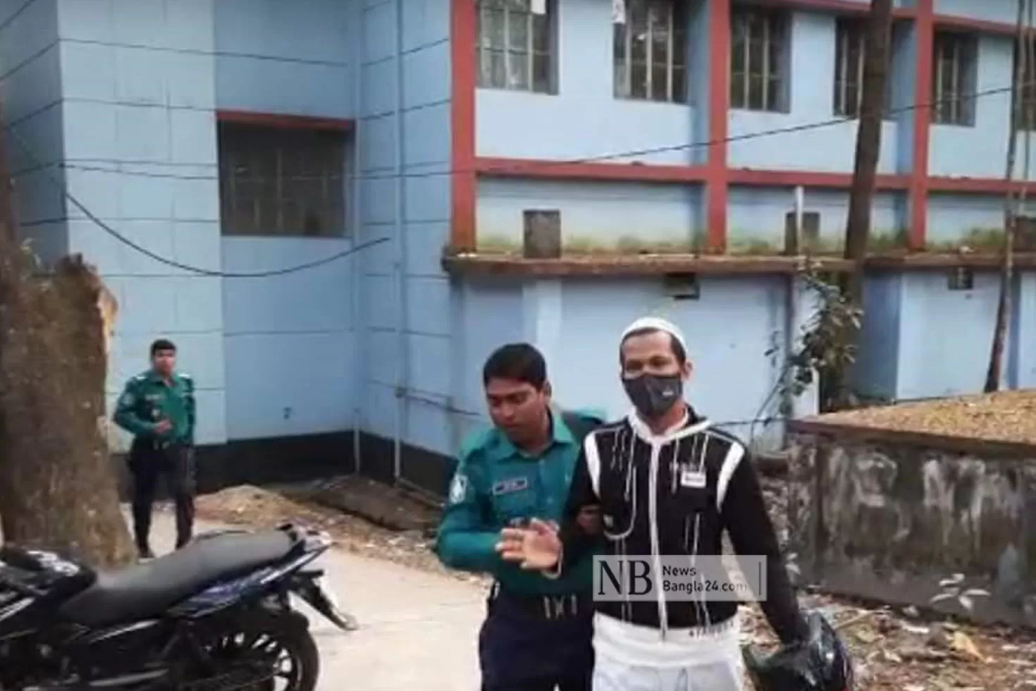 ‘গোপন বৈঠক’ থেকে আটক তিন শিবিরকর্মী