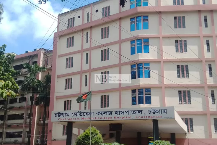 নসিমন উল্টে চালক ও আরোহীর মৃত্যু
