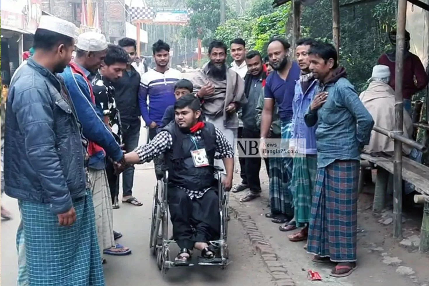 অভিমানে-অচল-পা-নিয়েই-হলেন-মেম্বার-প্রার্থী