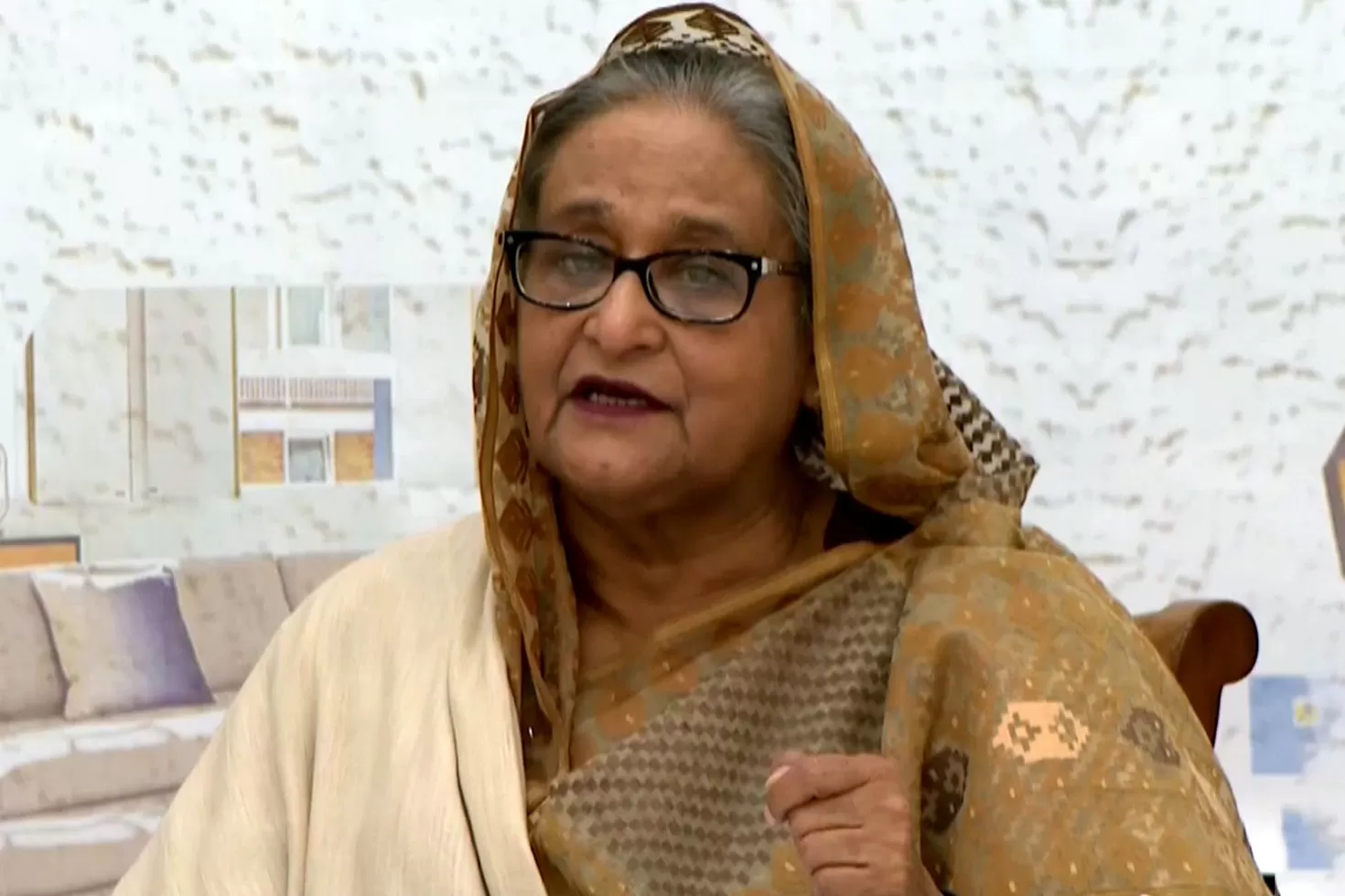 বাণিজ্যিক-কূটনীতিতে-প্রাধান্য-প্রধানমন্ত্রী
