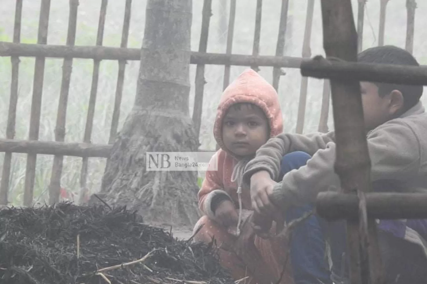প্রচণ্ড শীতে ঝুঁকিতে শিশু ও বয়স্করা