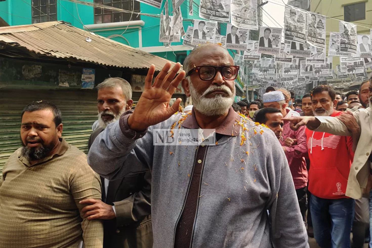 বিএনপি নৌকার জয় চায় কি না, প্রশ্ন তৈমূরের