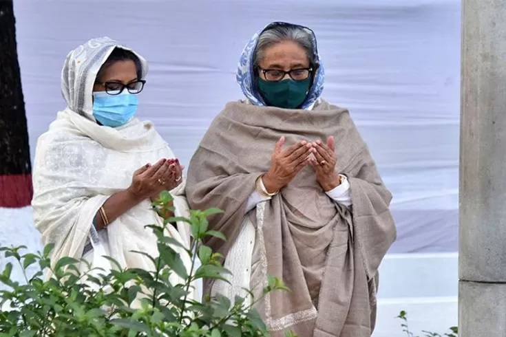 জাতির-পিতার-প্রতিকৃতিতে-প্রধানমন্ত্রীর-শ্রদ্ধা