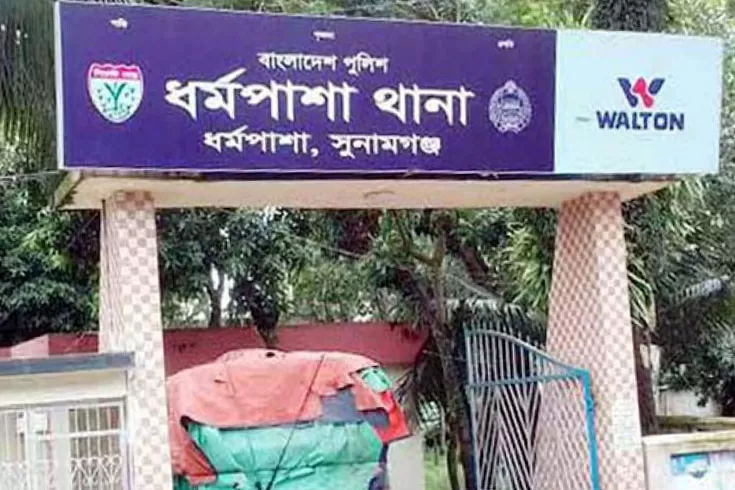 গৃহবধূর রক্তাক্ত মরদেহের পাশে স্বামীর ঝুলন্ত দেহ