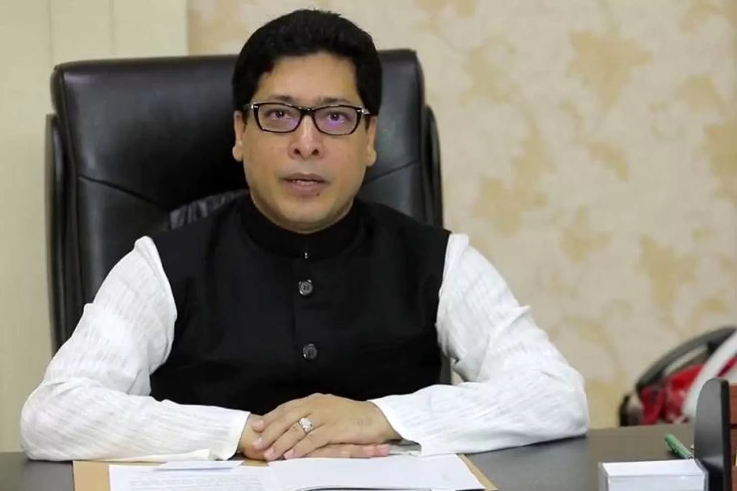 সরকারি কর্মচারীদের আন্তরিক হওয়ার নির্দেশ